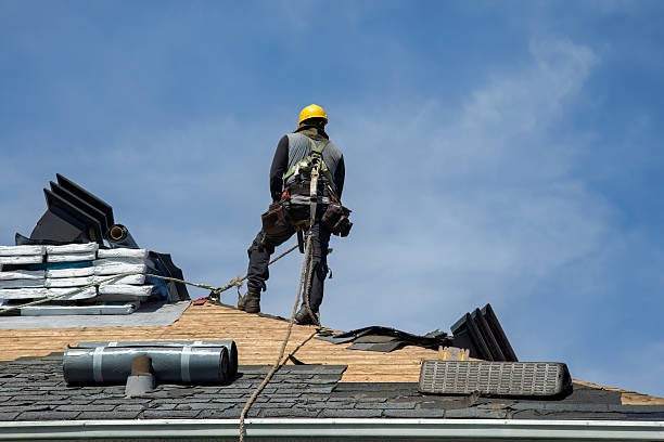 Professional Gutter Installation technician working in Potlatch, ID
